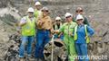 Mitarbeiter der Firma Herrenknecht beim der Verlegung einer Gaspipeline (Foto: Herrenknecht)