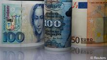 Deutschland Währung Geld D-Mark und Euro Geldscheine (Foto: Reuters)