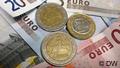 Griechischen Euromünzen mit Euro-Banknoten (Foto: DW) / Eingestellt von wa