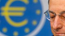 Angeschnittenes Porträt des Präsidenten der Europäischen Zentralbank Mario Draghi (Foto:Michael Probst/AP/dapd)