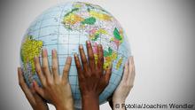 Genossenschaft Kooperative Globus Gemeinschaft Einigkeit Hände Hand 
14972128