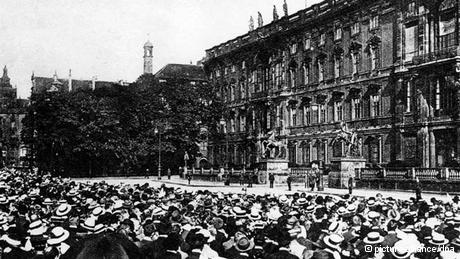 Berliner Stadtschloss Rede des Kaisers zum Kriegseintritt 1914